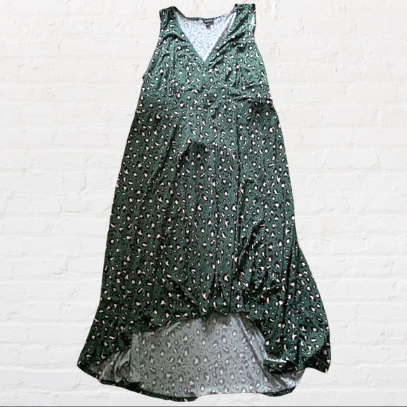 TORRID | 3X | Green Leopard Hi-Low Dress - Picture 2 of 6